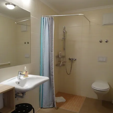 Otel Karl's Burg Kolpinsee